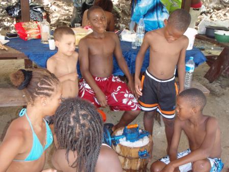 mon couz ki mange un glacon